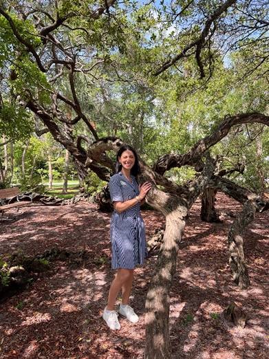 http://pbcauthor/NewsroomImages/0625/Re-Dedication%20of%20Historic%20Buttonwood%20Tree%20at%20Por%20La%20Mar%20Park.jpg