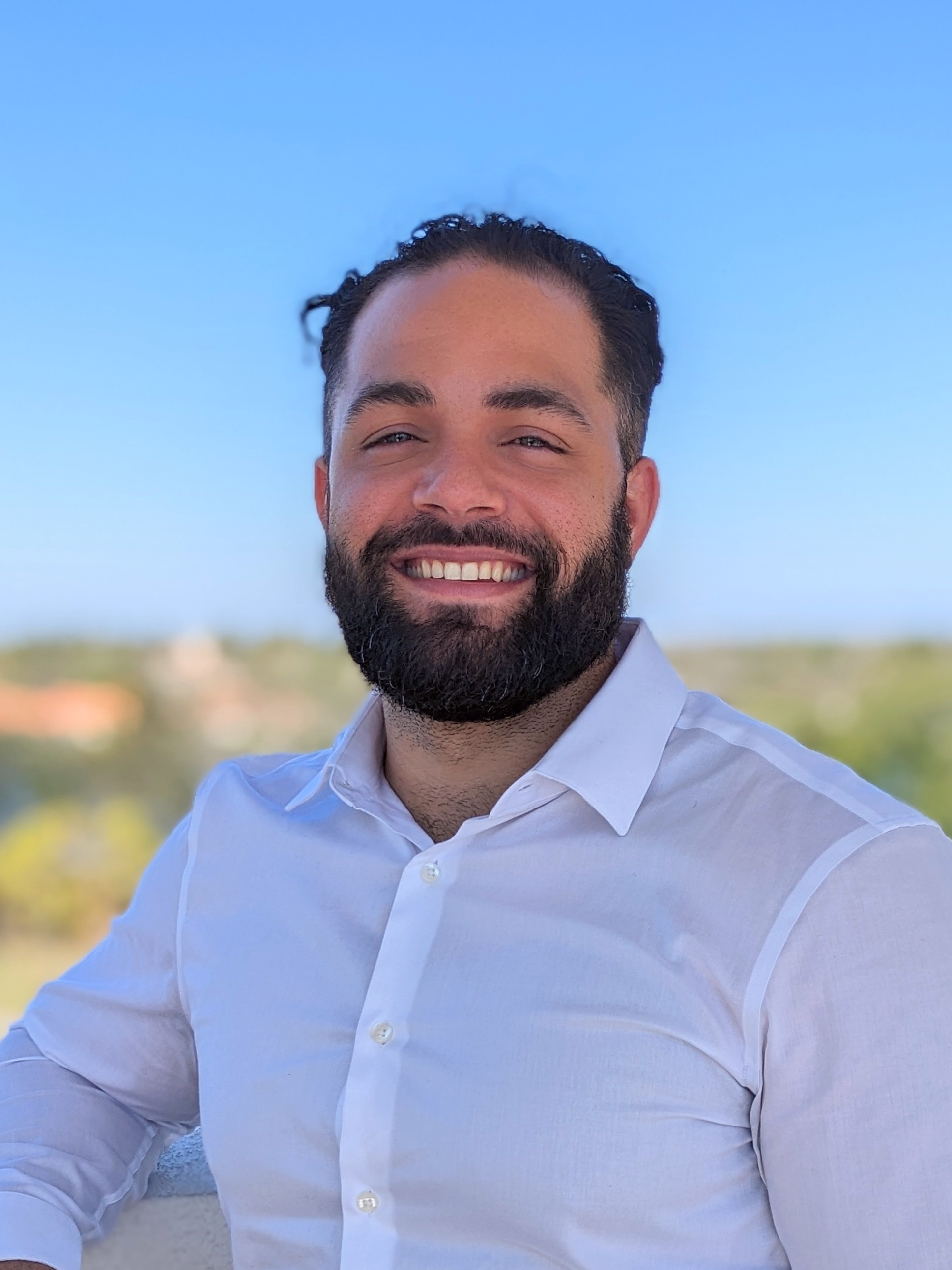 Javian Green Headshot 2024.jpg