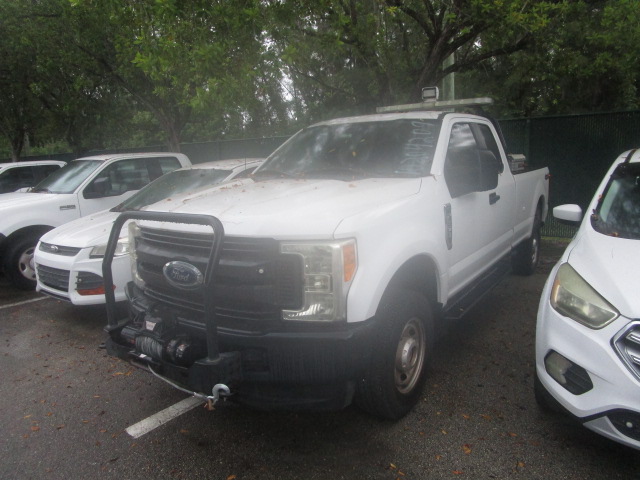 2017 FORD F-250 3/4 TON 4X4 PICKUP TRUCK