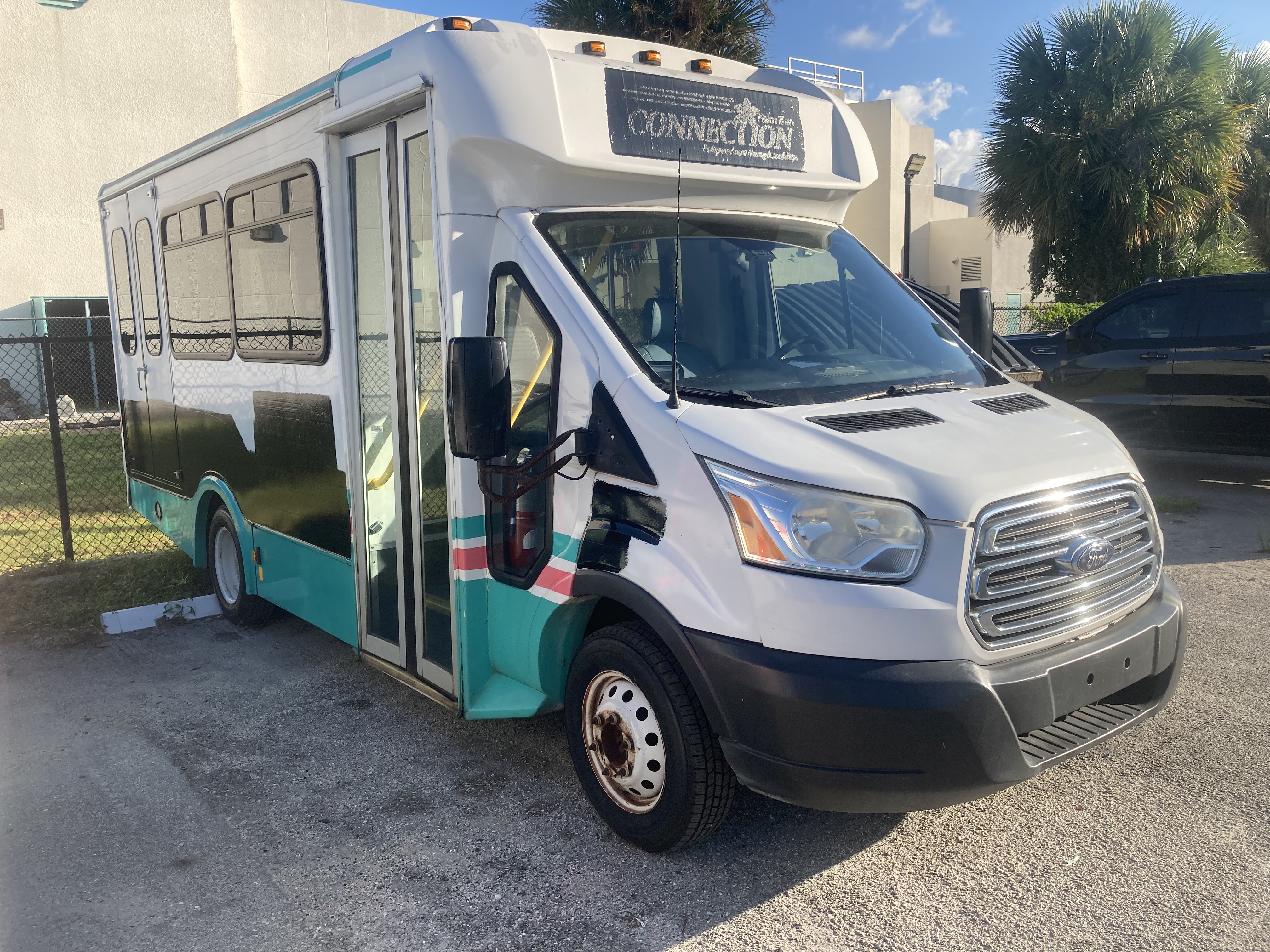 2018 FORD GLAVAL COMMUTE BUS