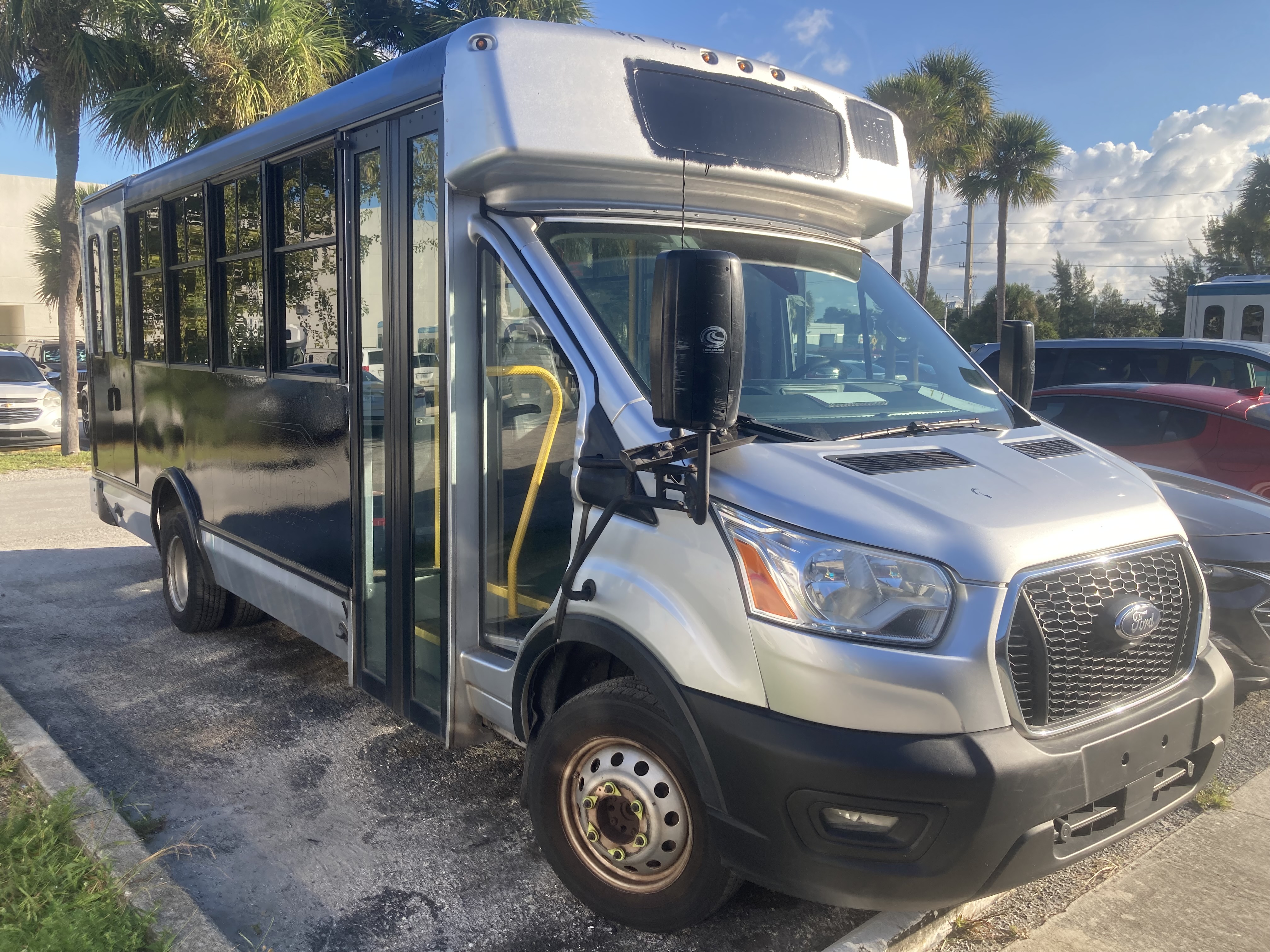 2020 FORD T-350 CUTAWAY TRANSIT BUS