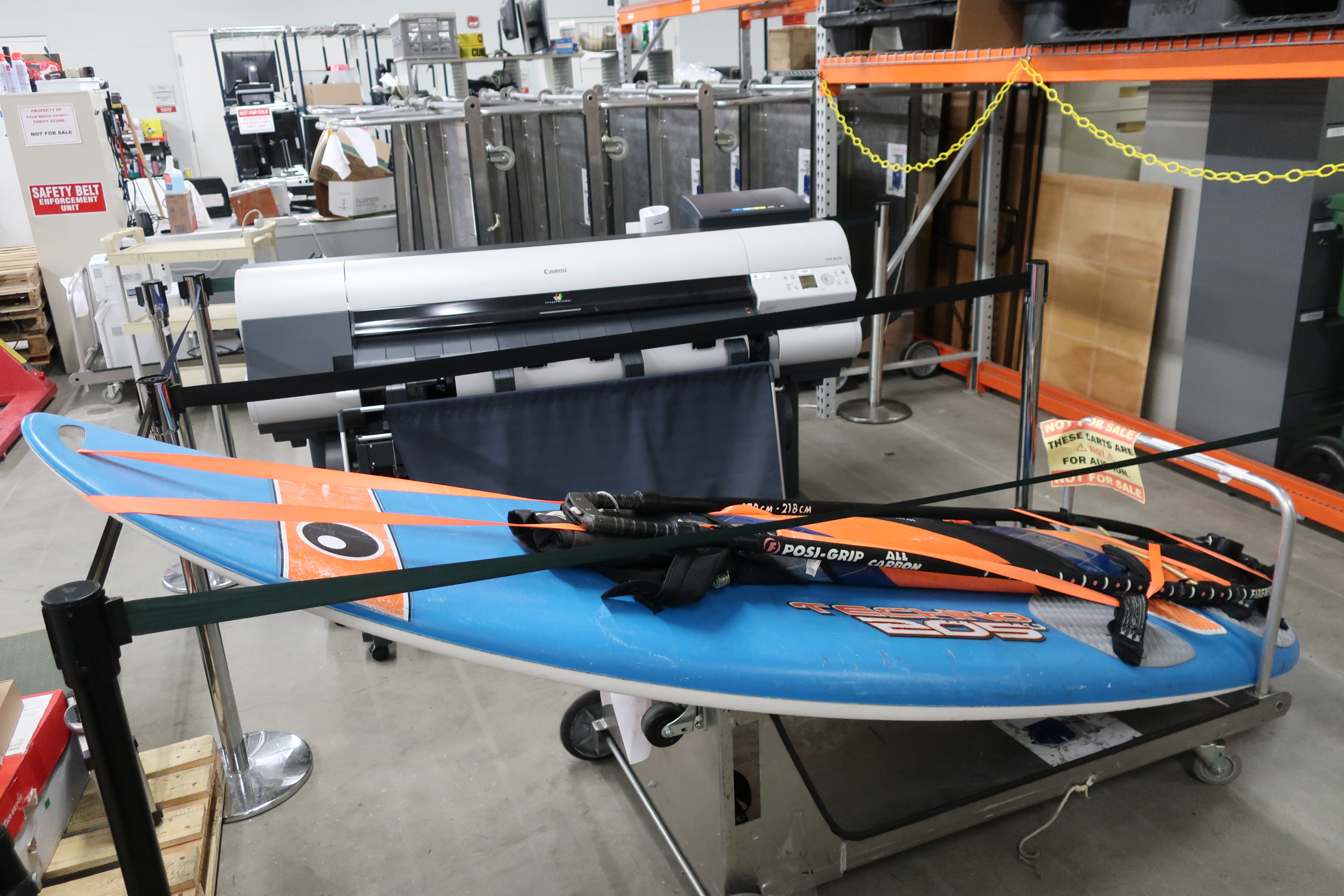 LOT WITH TECHNO 205 WIND SURFER
