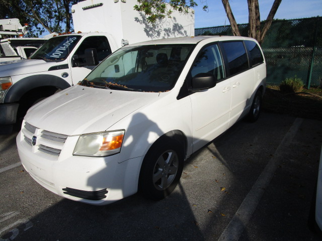 2010 DODGE GRAND CARAVAN MINI VAN