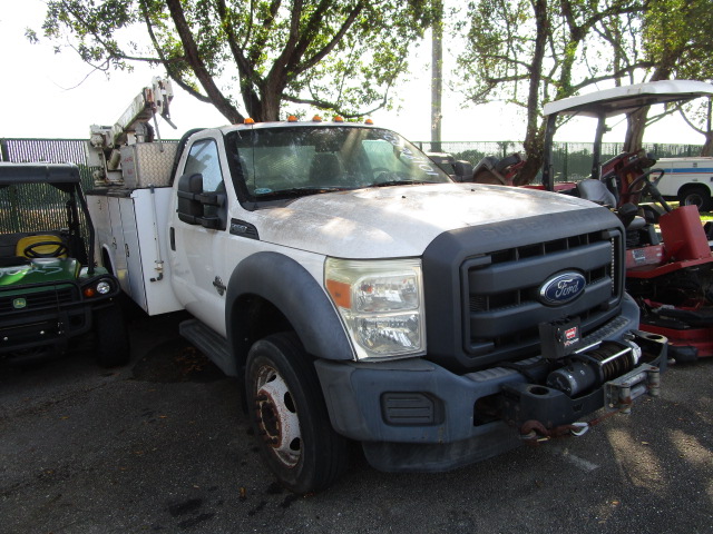 2015 FORD F-550 UTILITY 4X4 TRUCK