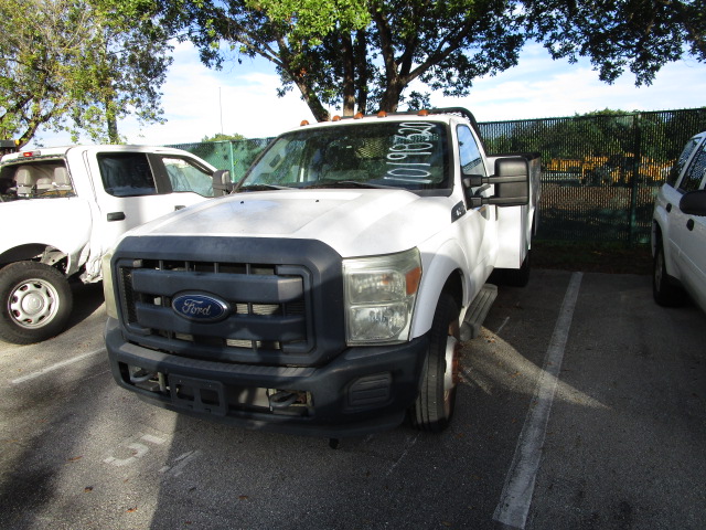 2015 FORD F-350 1 TON UTILITY TRUCK