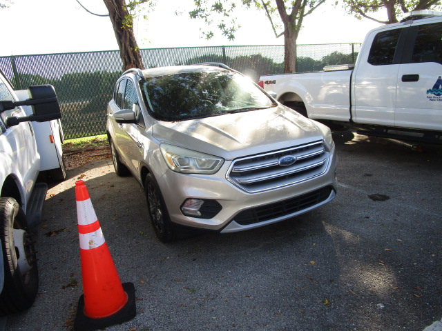 2017 FORD ESCAPE 4X4 SUV