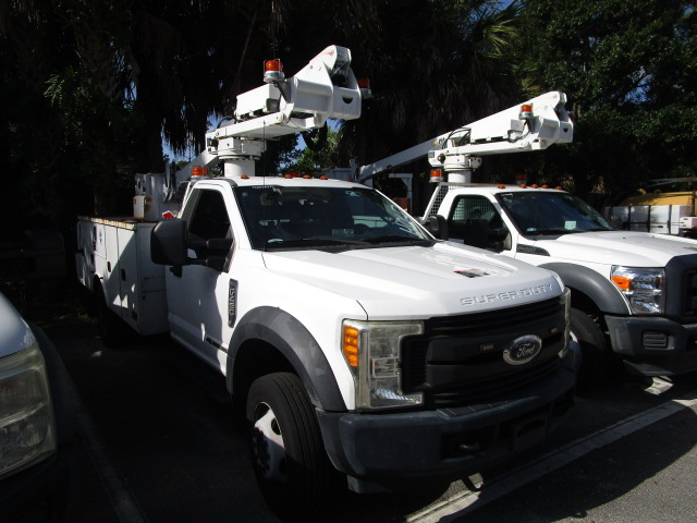 2017 FORD F450 35 FT. BUCKET TRUCK