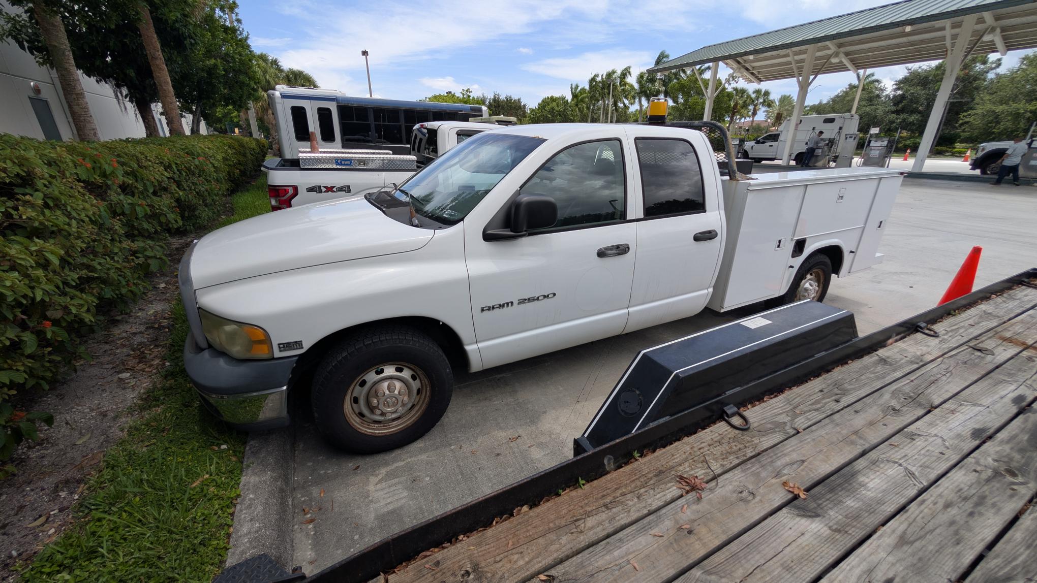 2005 DODGE 2500 3/4 TON UTILITY TRUCK