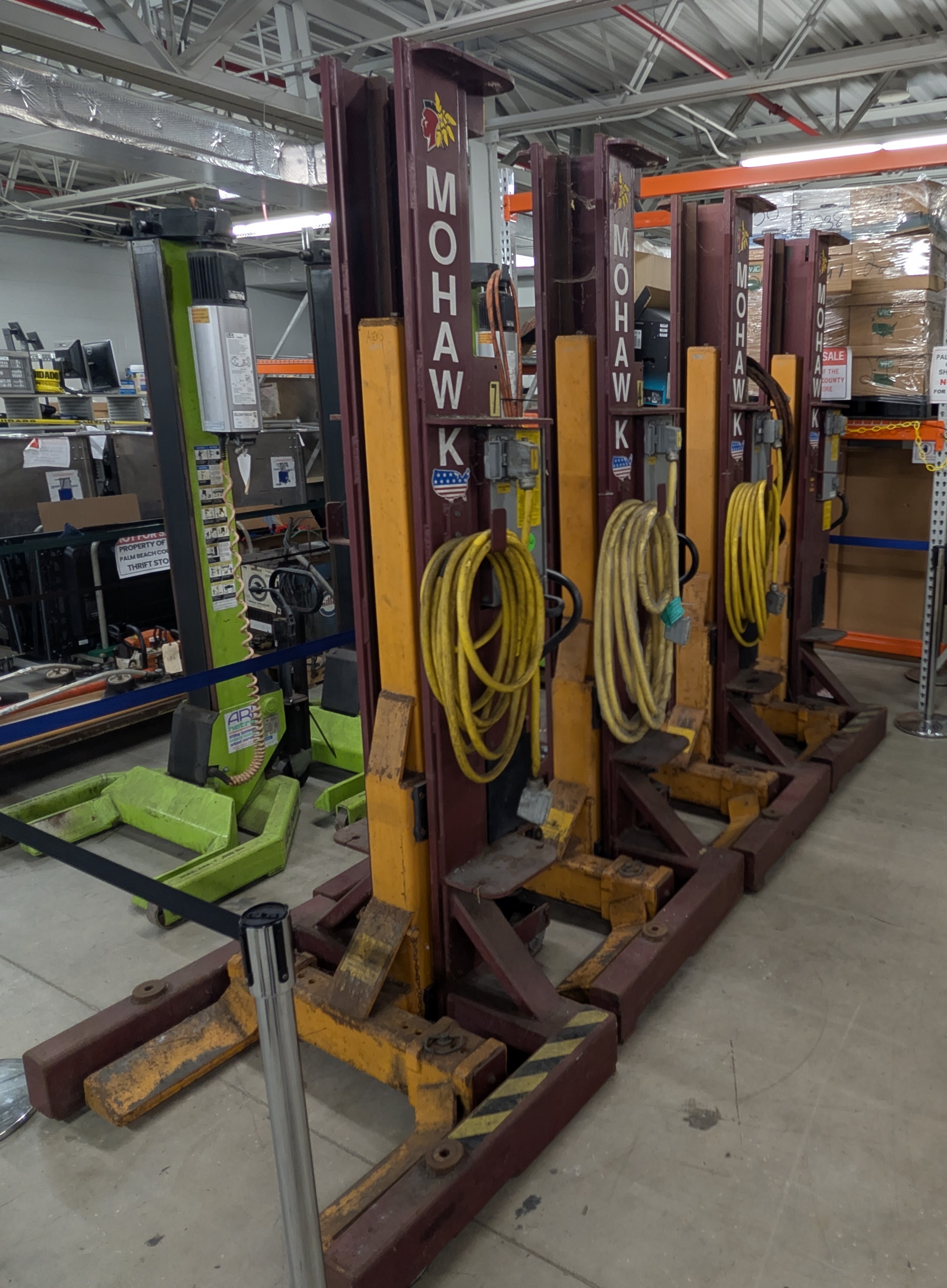 LOT of FOUR (4) MOHAWK MOBILE COLUMN LIFTS