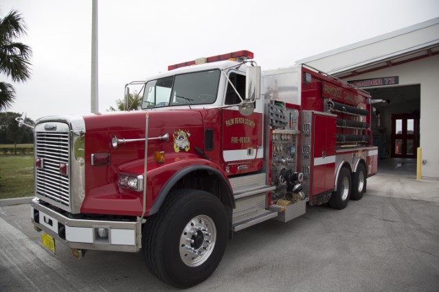Type of Unit:  Engine 
Station: 72 
Year Built:  2006 
Manufacturer:  E-One 
Chassis:  Typhoon Custom Cab 
Water Capacity:  750 gallons  
Pump Rate:  1250 gallons per minute  
Foam Capacity:  15 gallons 