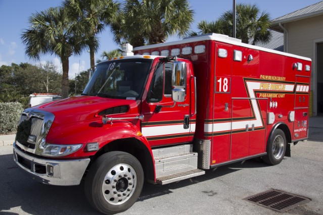 Type of Unit:  Rescue
Station:  18
Year Built:  2002
Manufacturer:  American LaFrance
Chassis:  Freightliner FL-60