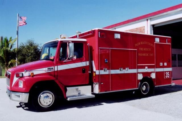 Type of Unit:  Rescue
Station:  35
Year Built:  2012
Manufacturer:  Horton
Chassis:  Freightliner FL-60