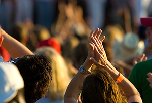 audience with hands up